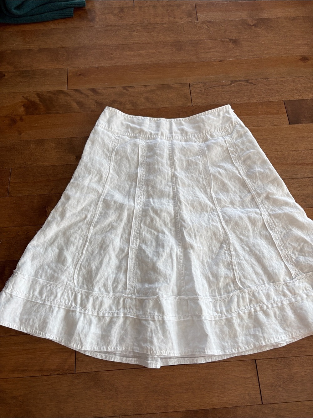 Women’s White A-Line Linen Blend Skirt